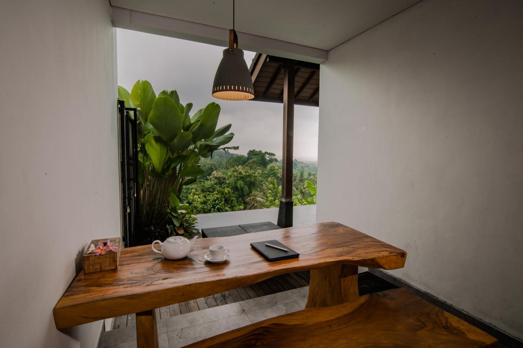 Abinawa Hill Bed & Breakfast Lovina  Bagian luar foto