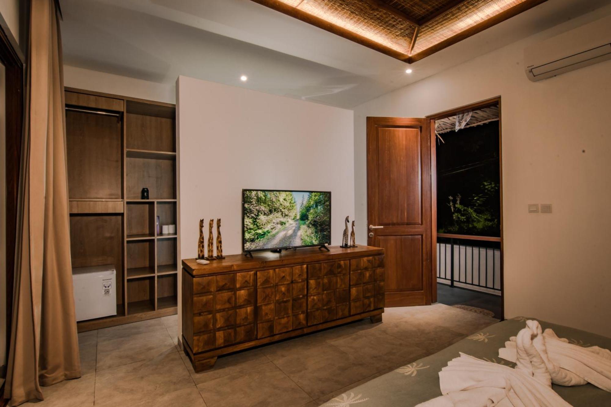 Abinawa Hill Bed & Breakfast Lovina  Bagian luar foto